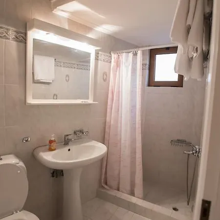 Artemis Karpenísion