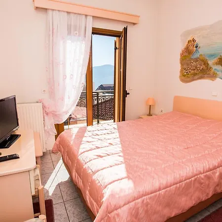 Artemis Guest house Karpenisi