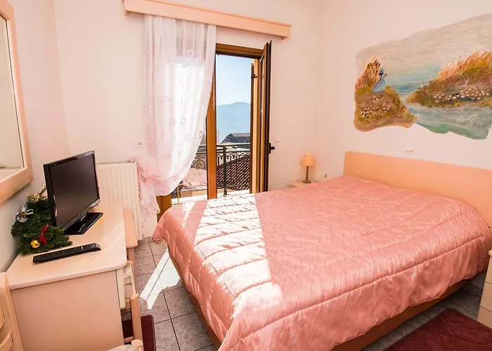 άρτεμις Πανσιόν Καρπενήσι